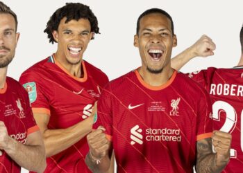 L’équipe de Liverpool participe à la séance photo de la Carabao Cup