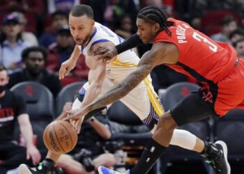 Nba, résultats : Houston-Golden State.  Atlanta-Toronto.  New York-Sacramento.  Oklahoma City-Portland