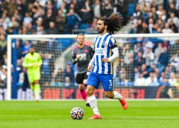 Pourquoi Chelsea aura probablement besoin d’un nouvel arrière gauche cet été au milieu des liens avec Cucurella –