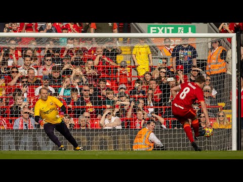 Faits saillants : Légendes du Liverpool FC 1-2 Légendes de Barcelone |  Gerrard et Rivaldo marquent à Anfield