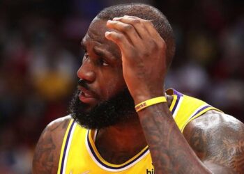 Résultats Nba, Lakers un autre KO.  Les Suns brisent Miami et s’envolent pour les séries éliminatoires