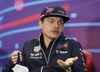 Verstappen : « Le titre F1 ne m’a pas donné faim ».  Hamilton : « Je serai plus agressif, tu verras »