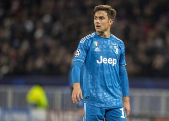 Le patron de la Juventus, Max Allegri, répond aux allégations de retombées de Dybala