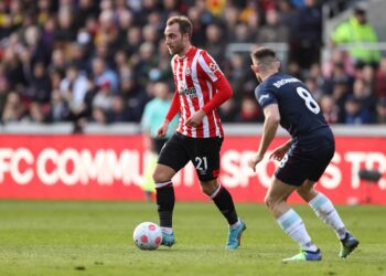 Christian Eriksen remporte la première passe décisive de Brentford dans la victoire des Bees sur Burnley