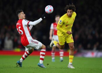 Réactions des fans |  Arsenal et Liverpool bloqués à 0-0 dans le match des quatre premiers