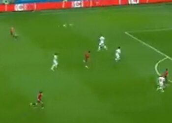 Jota fait une passe décisive pour le Portugal après un joli centre du pied gauche