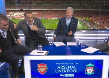 « Ce serait la fin » – Merson prévient que Liverpool pourrait perdre la course au titre s’il répétait l’erreur d’Arsenal