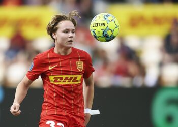 La star de NXGN comparée à Grealish explique pourquoi il a rejeté la décision de Liverpool;  meneur de jeu très bien noté a eu des essais à la Juventus et au Bayern