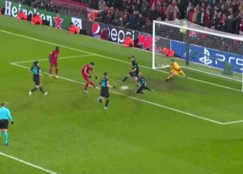 Luis Diaz a refusé l’égalisation tardive de Liverpool après le blocage de Vidal