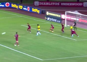 Luis Diaz a failli ouvrir le score d&rsquo;une demi-volée du pied droit