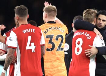 Arsenal 2-0 Leicester : Odegaard et Partey couronnent une solide performance d’équipe