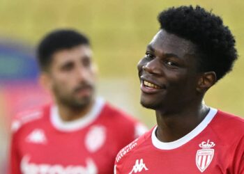 Aurélien Tchouameni veut passer en Premier League avec Man United face à une bataille à trois –