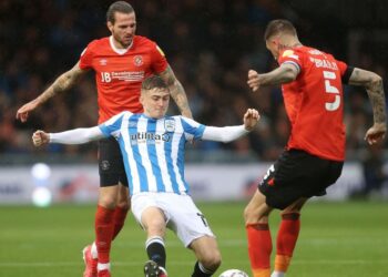 Prédiction, conseils de paris et diffusion en direct