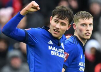 Prédiction, conseils de paris et diffusion en direct