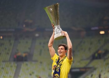 Manchester United s’apprête à renouveler l’intérêt de Pau Torres avant la reconstruction estivale