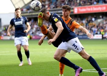 Prédiction, conseils de paris et diffusion en direct