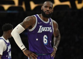 Nba, LeBron James blessé : il ne jouera pas les 2 derniers matchs des Lakers