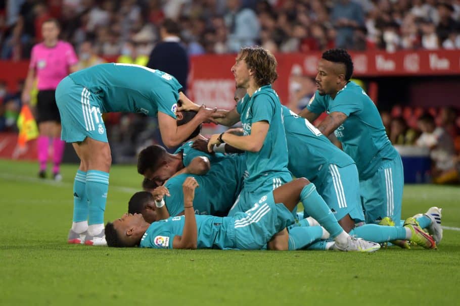 Benzema vole une fois de plus les gros titres, mais les fans du Real Madrid attribuent à un autre le mérite d'avoir 