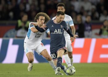 Matteo Guendouzi suscite la fureur de Neymar alors que le PSG prend le butin de Classique