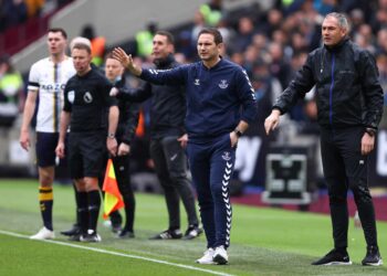 Everton a infligé une double blessure avant la confrontation à Liverpool