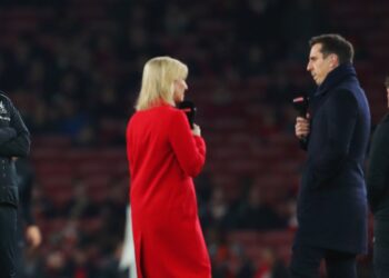 Klopp refuse de blâmer la star de United après avoir répondu à l’affirmation insensée de Gary Neville