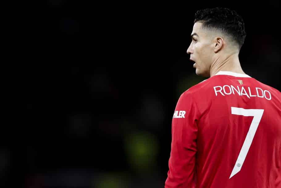 Cristiano Ronaldo autorisé à manquer la tournée de pré-saison et ce que cela signifie pour la position de Man United en vente
