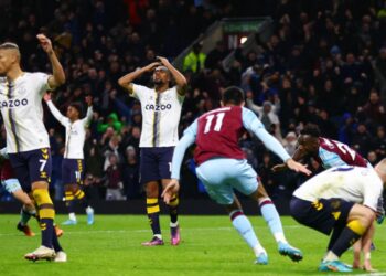 Ex-Red célèbre sauvagement la victoire de Burnley sur Everton