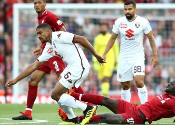 Liverpool lié au défenseur de Turin en remplacement de Gomez