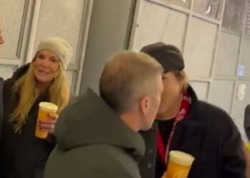 La femme de Jurgen Klopp repérée au stade Etihad