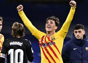 Liverpool « prêt à payer » 42 millions de livres sterling pour la star du Barça âgée de 17 ans