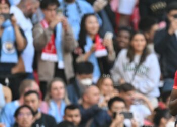 Les célébrations de l’anime de Konate alors que Liverpool atteint la finale de la FA Cup