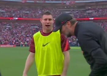 Regardez Milner dire à Klopp d’effectuer ses premières pompes à Wembley