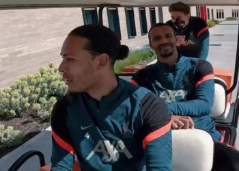 van Dijk, Matip et Tsimikas soutiennent les banques alimentaires