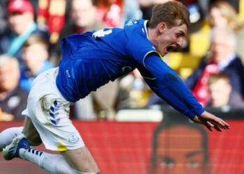 La femme de Fabinho rit de la réponse au Tweet d’Anthony Gordon