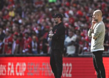 « Désolé Liverpool » – Les remarques sarcastiques de Pep Guardiola sur le coup d’envoi de Liverpool à 12h30 après le match européen