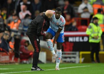 Paul Pogba accusé d’avoir simulé une blessure après le mauvais départ de Manchester United contre Liverpool