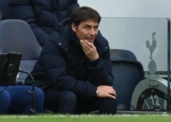 Le patron de Tottenham, Antonio Conte, attaquera Turin pour un duo défensif clé