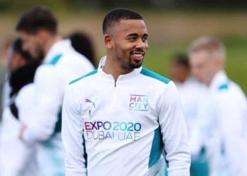 Rio Ferdinand fait valoir Gabriel Jesus avant le transfert potentiel d’Arsenal