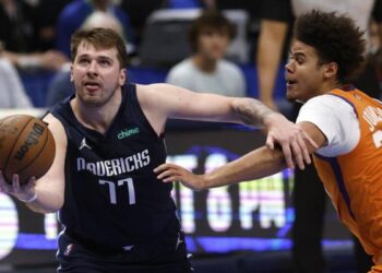 Nba, Dallas Mavericks-Phoenix Suns 111-101