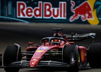 F1 Miami, Perez vole en FP3 devant la Ferrari de Leclerc.  Verstappen 3e, Sainz 7e