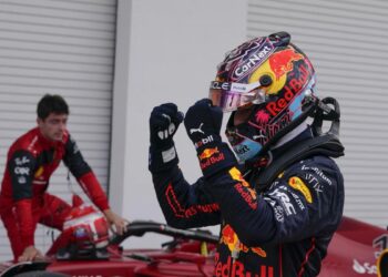 les 10 secondes qui ont changé le combat Leclerc-Verstappen