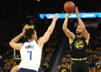 Playoffs Nba, Golden State-Dallas 1-0 : Doncic mauvais, super Curry
