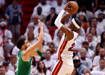 Playoffs NBA : Miami-Boston 1-0 Est, Butler 41 points