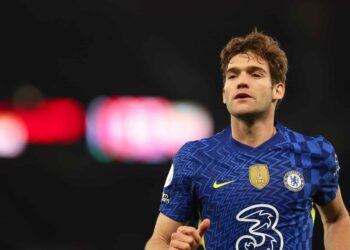 Pourquoi Alonso était accroché à la mi-temps lors de la rencontre de Chelsea avec les Wolves