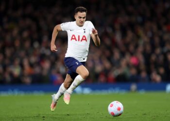 Le Real Madrid prêt à porter un coup défensif à Tottenham cet été
