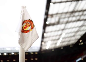 Les fans de Man United envoient un nouveau message aux Glazers lors du choc de Brentford