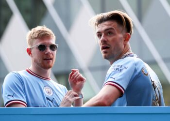 Jack Grealish occupe le devant de la scène dans les célébrations du titre de Man City