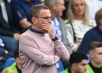 Manchester United donne de l’espoir à Liverpool dans la course au titre contre Man City