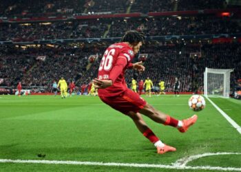 Alexander-Arnold sur le « mal de tête » des passes décisives de Salah