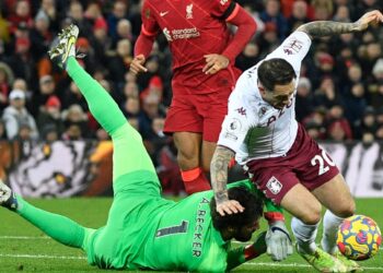 Ex-Red fait la prédiction de Villa et prévoit la victoire de Liverpool